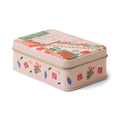 Paddywax Christmas Tin Staircase – Duftkerze Wassail 141g in illustrierter Weihnachtsdose (Treppenhaus) – Bild 2