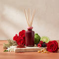 Paddywax Stack - Saffron Rose - Glas Diffuser - 94ml mit Duftzutaten: Bergamotte, reife Beeren, wilder Jasmin, Rose, Safran, Eichenmoos und Bernstein