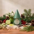 Paddywax Christmas - Cypress & Fir - Green Stacked Tree - Duftkerze - 198g mit Duftzutaten: Bergamotte, Zitronenschale, rote Waldbeeren, Mistel, Sandelholz, Vanille, Zypresse, Douglasie und Kiefer