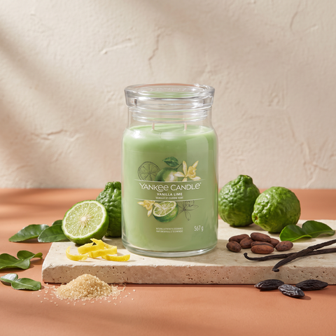 Yankee Candle Vanilla Lime - Signature 2 Docht Duftkerze - 567g mit Duftzutaten: Kaffirlimette, Zitronenschale, Zucker, Kakao, Vanille und Tonkabohne