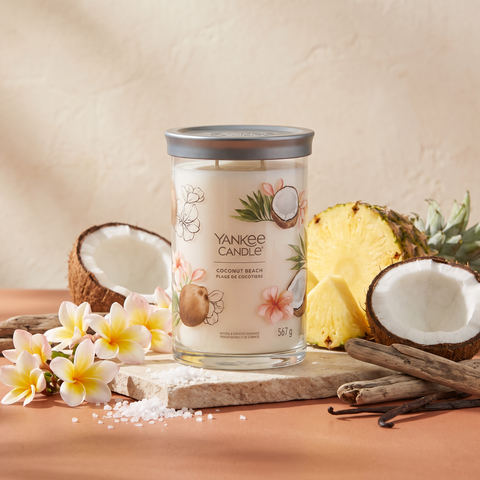 Yankee Candle Coconut Beach - Signature 2 Docht Tumbler - 567g mit Duftzutaten: Meeresluft, Ananas, Kokosnuss, Lei-Blüte, Tahiti-Vanille und Moschus