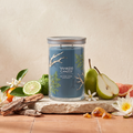 Yankee Candle Bayside Cedar - Signature 2 Docht Tumbler - 567g mit Duftzutaten: Bergamotte, grüne Birne, Grapefruit, Mandarinenblüte, Seerose, Amber, Zedernholz und Moschus