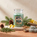 Yankee Candle Holiday Winterfest - Signature 2 Docht Duftkerze - 567g mit Duftzutaten: Zitrusnoten, Kräuter, Tannennadeln, Tannenzapfen, Zitronenschale, Tannenbalsam, Tanne und Bourbon