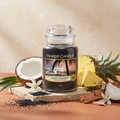 Yankee Candle Black Coconut - Classic Duftkerze - 623g mit Duftzutaten: Ananas, Kokosnuss, Kokosnussblüte, pudrige Noten, Zedernholz und Moschus