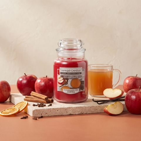 Yankee Candle Apple Cinnamon Cider - Duftkerze - 538g mit Duftzutaten: Zitrone, Orange, Apfel, Gewürznelke, Zimt, Vanille und Zucker